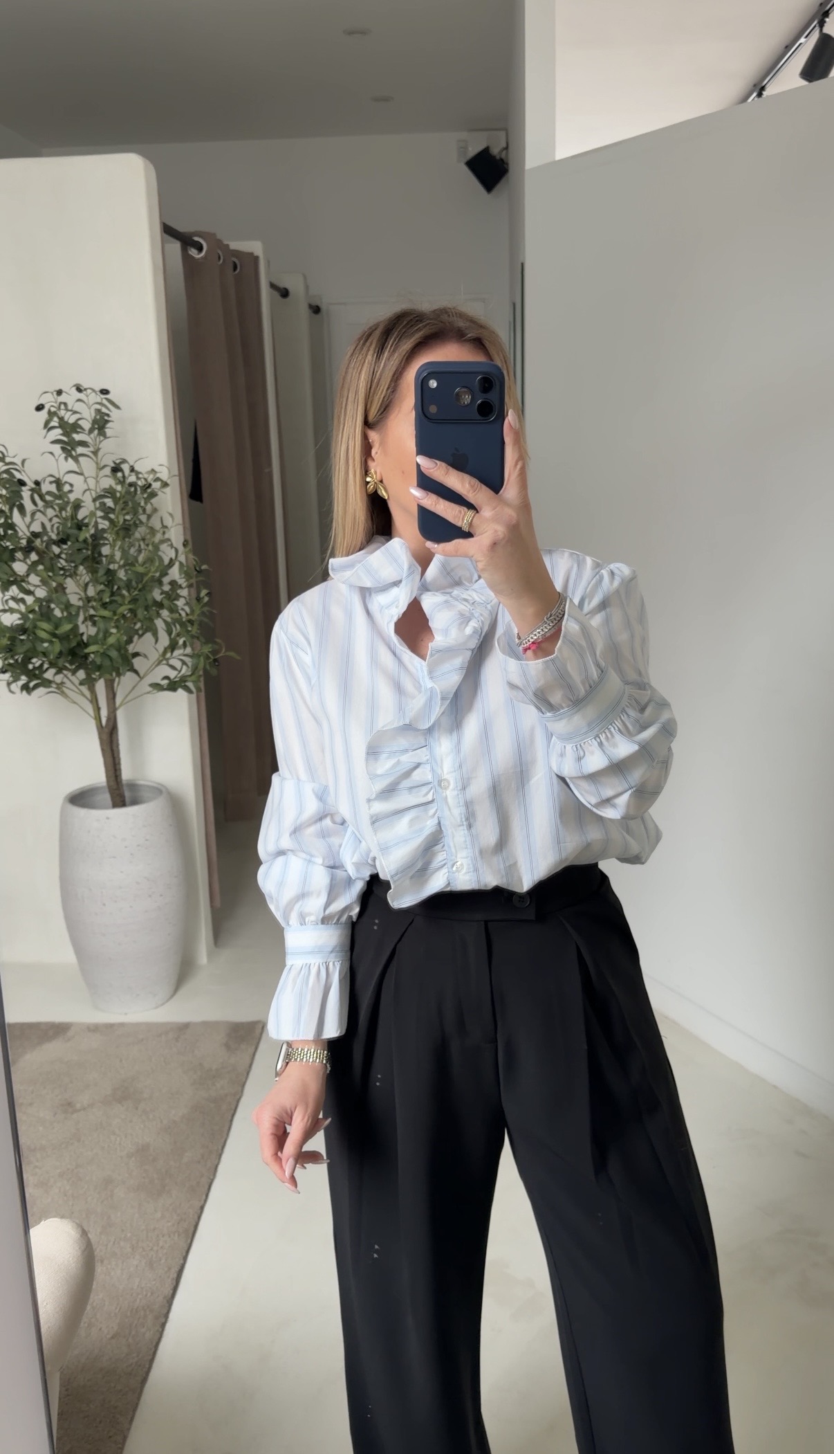 Blouse rayée bleu et blanc avec volants — vue 2