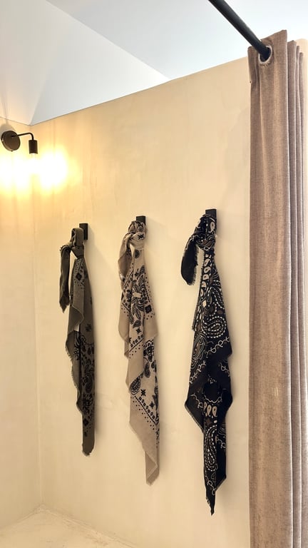Foulard en laine motif bandana