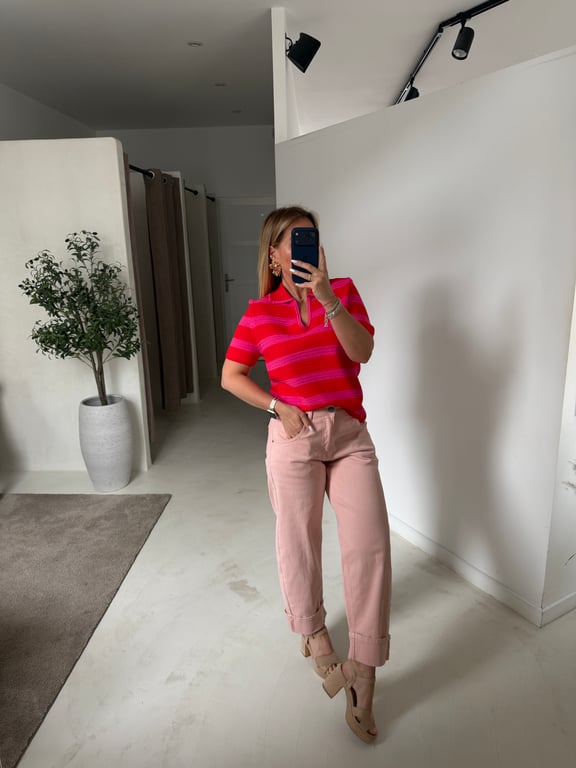 Polo en maille rose et rouge