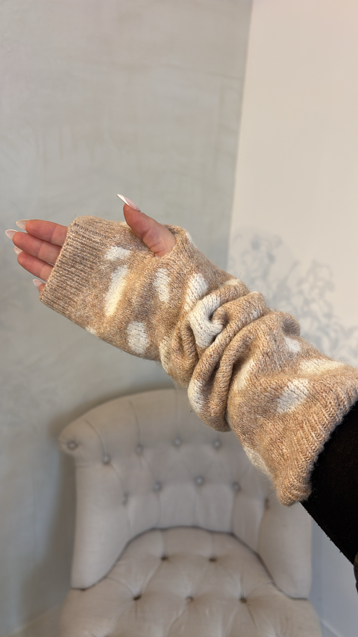 Mitaines longue à motif biche beige — vue 2