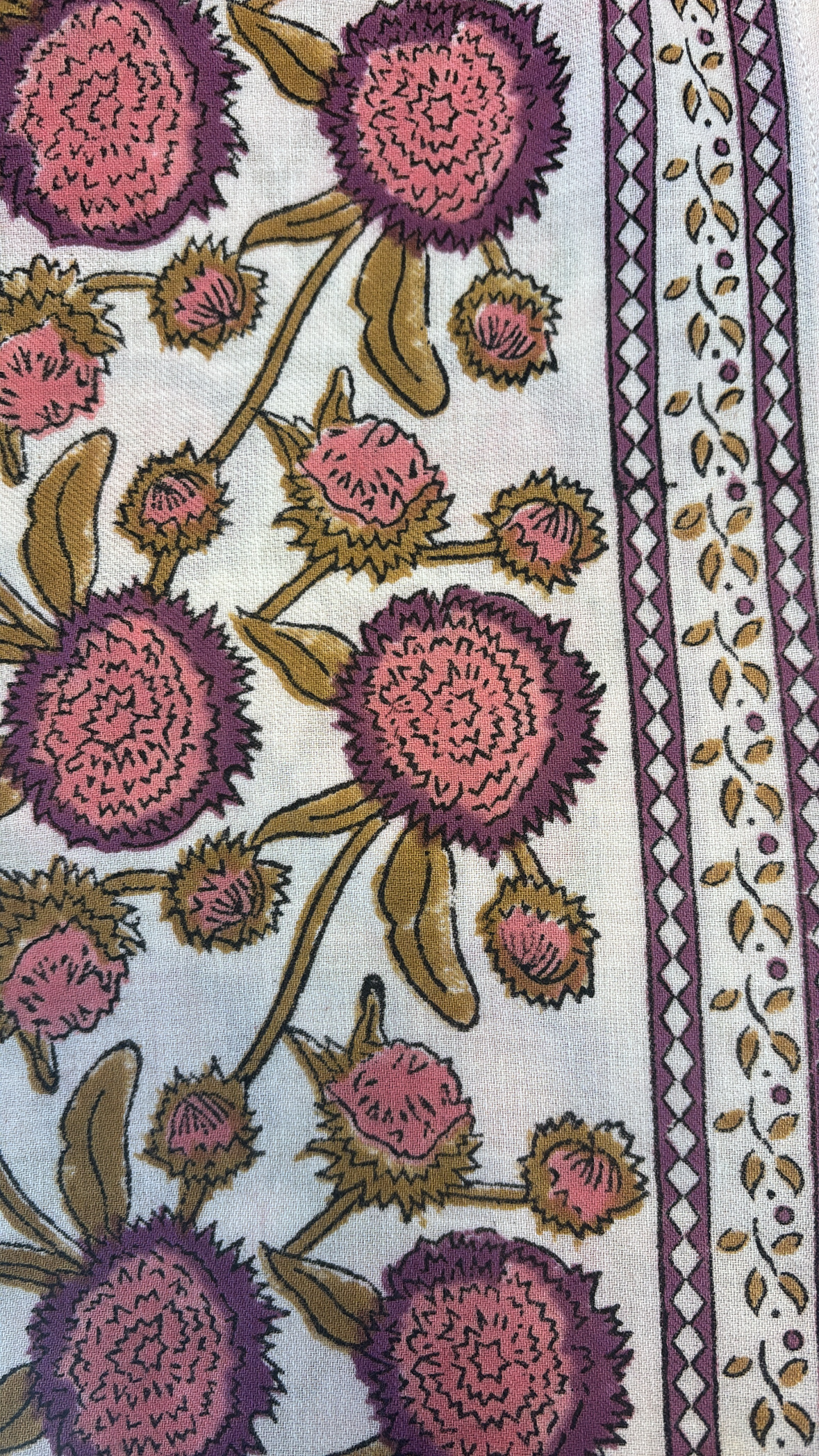 Grand foulard à motifs So Family — vue 25