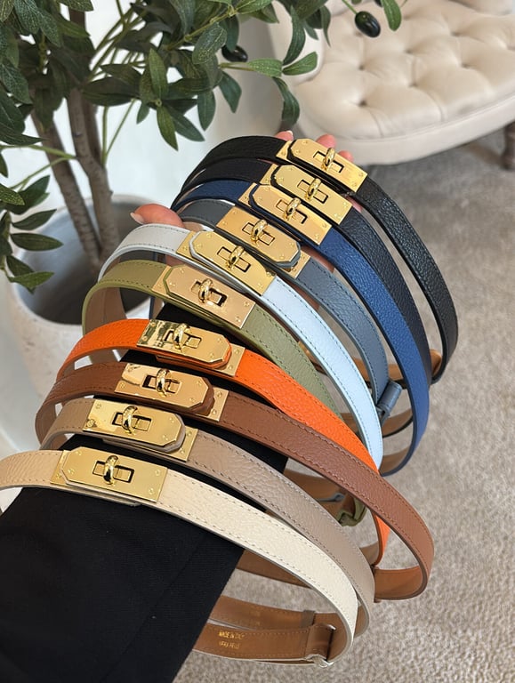 Ceintures en cuir grainé avec fermoir doré - Accessoires | Sodress