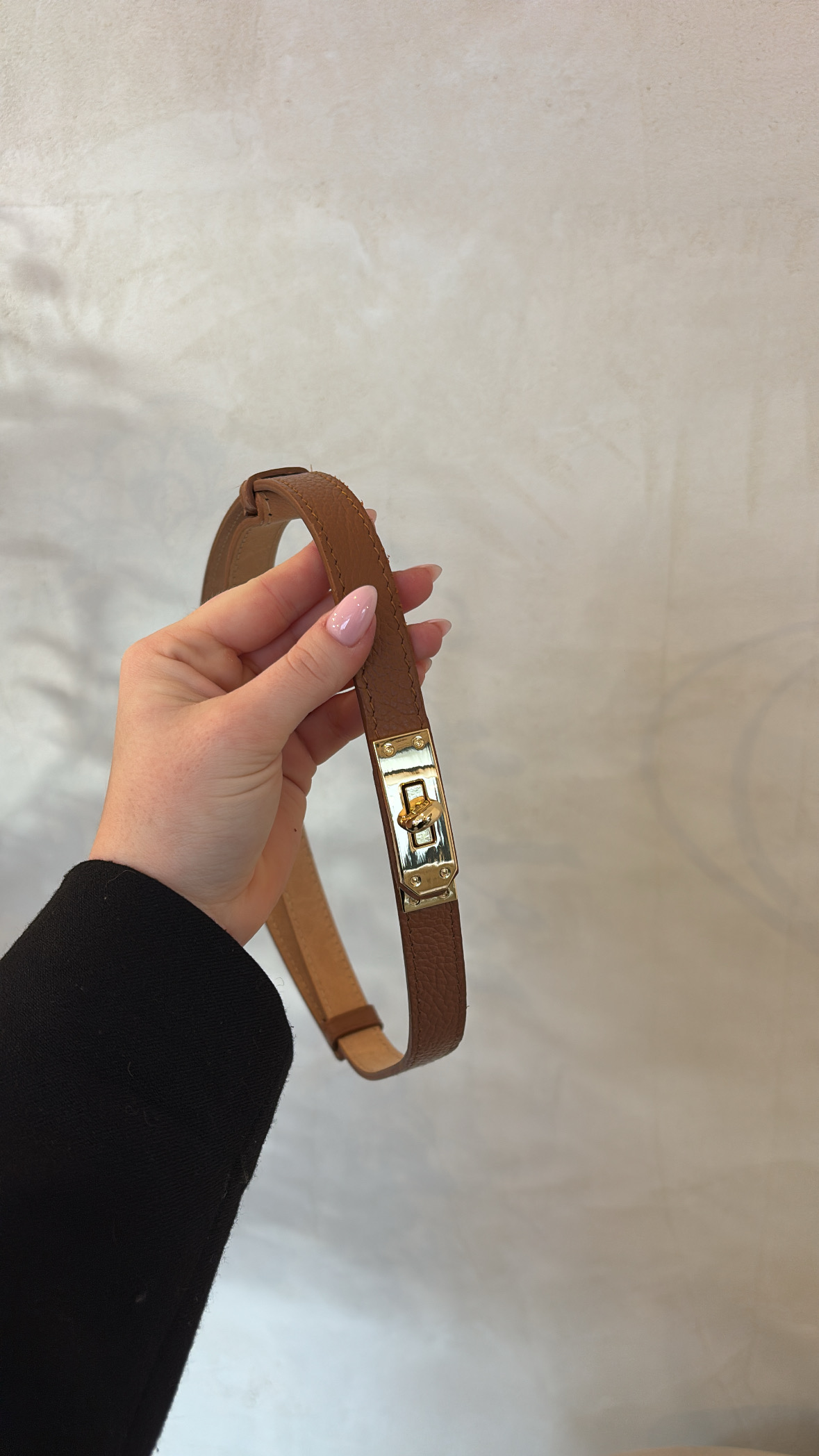 Ceintures en cuir grainé avec fermoir doré — vue 3
