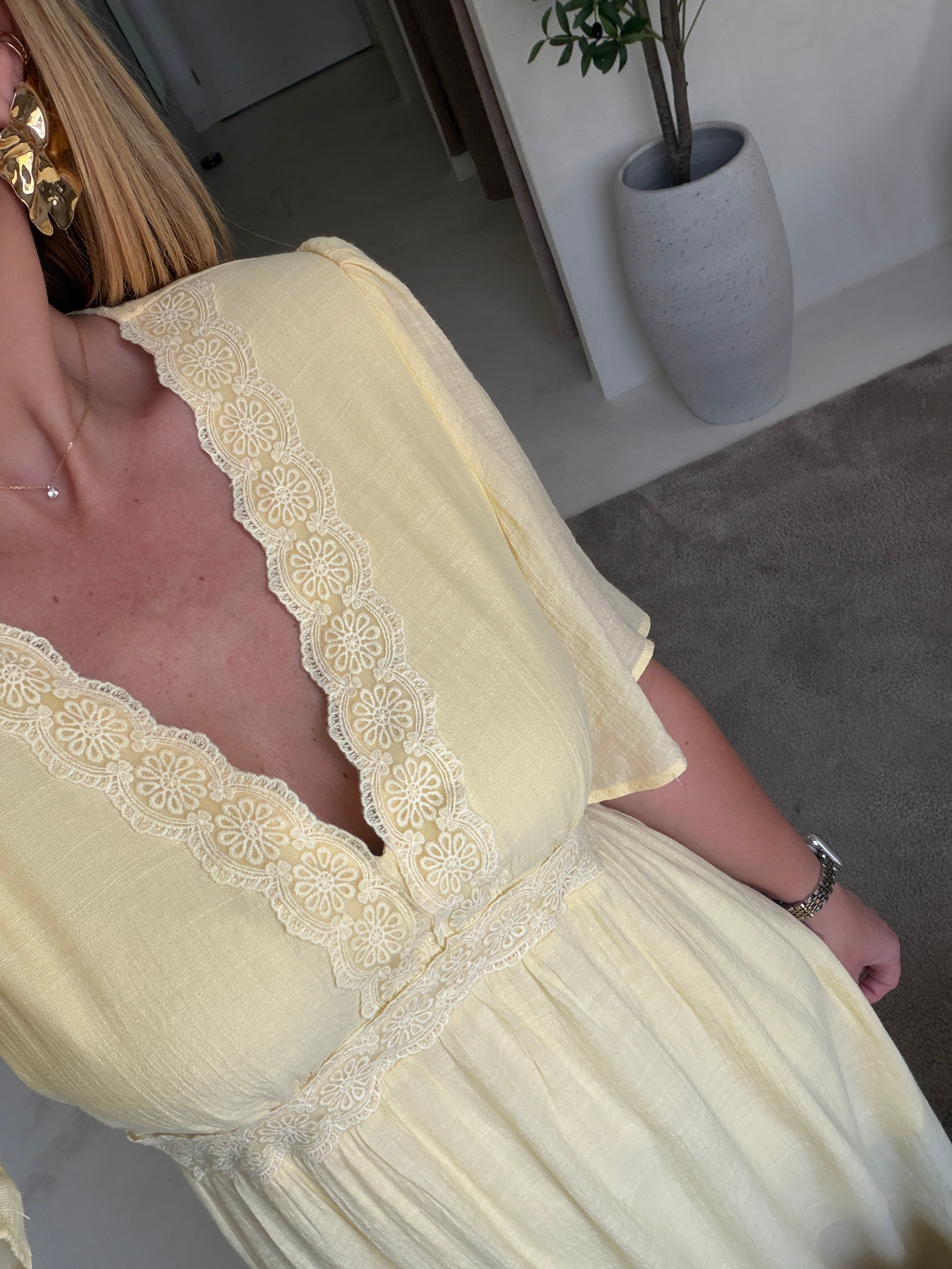 Robe longue jaune — vue 2