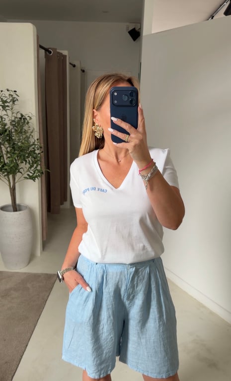 Short en lin bleu ciel