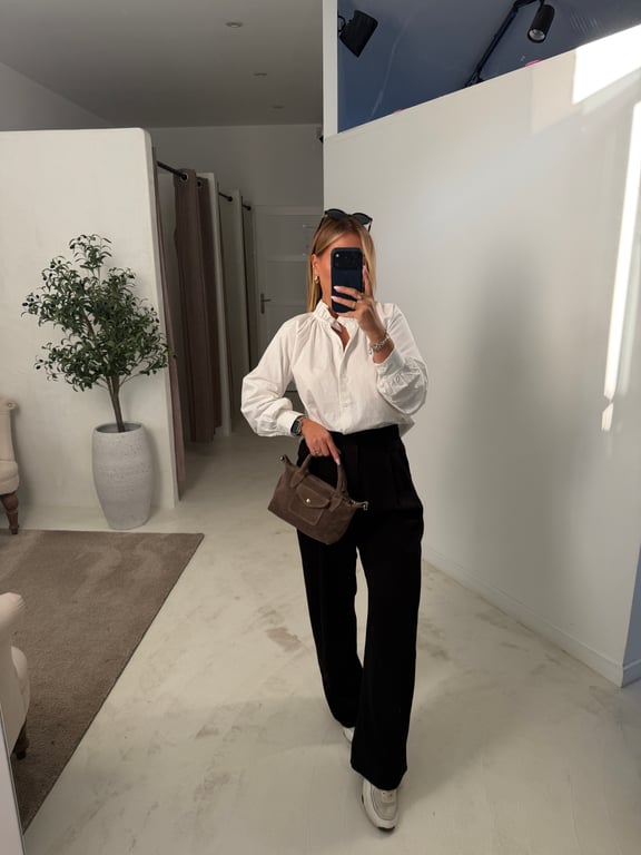 Blouse blanche col montant