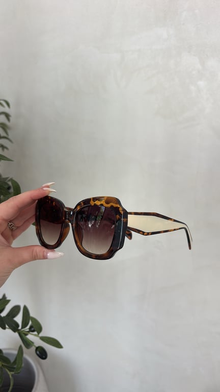 Lunettes de soleil épaisses léopard
