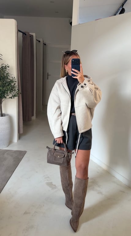 Manteau à capuche blanc cassé