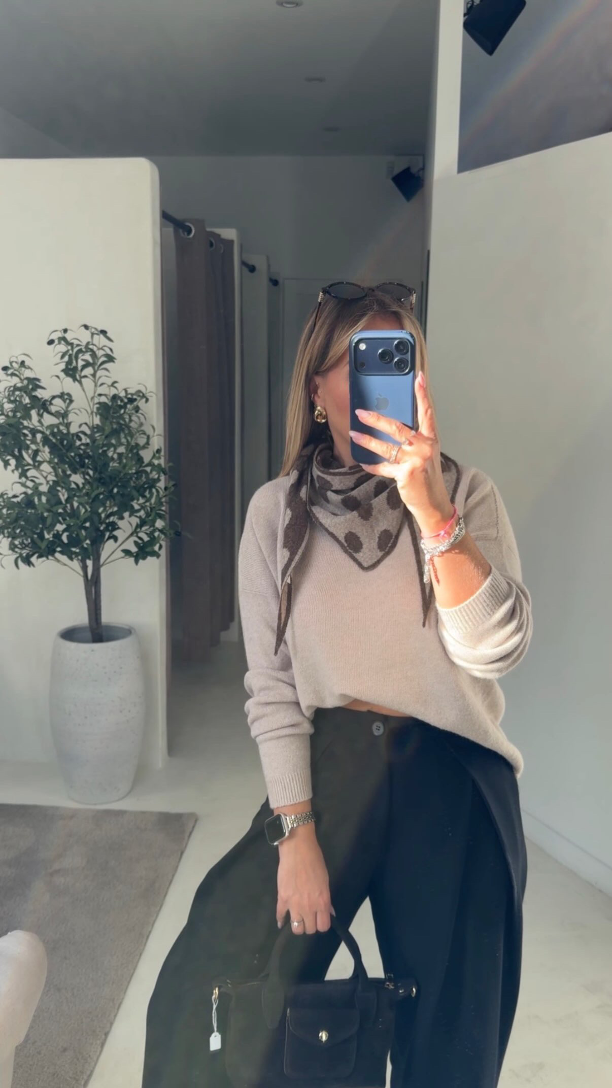 Pull col rond toucher cachemire — vue 13