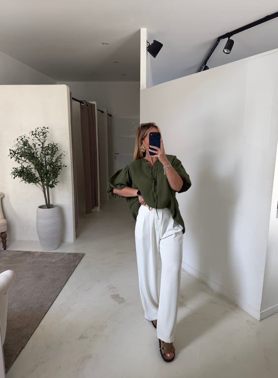Blouse ample kaki à nouer sur le devant