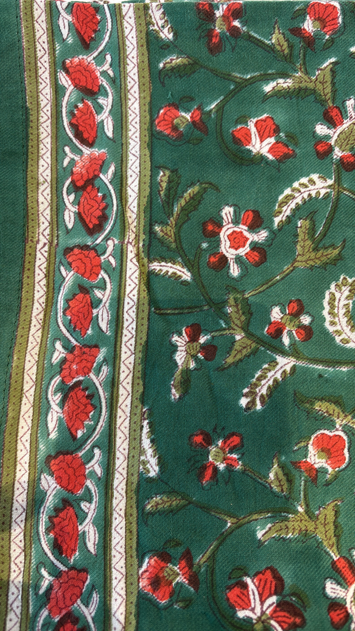 Grand foulard à motifs So Family — vue 31