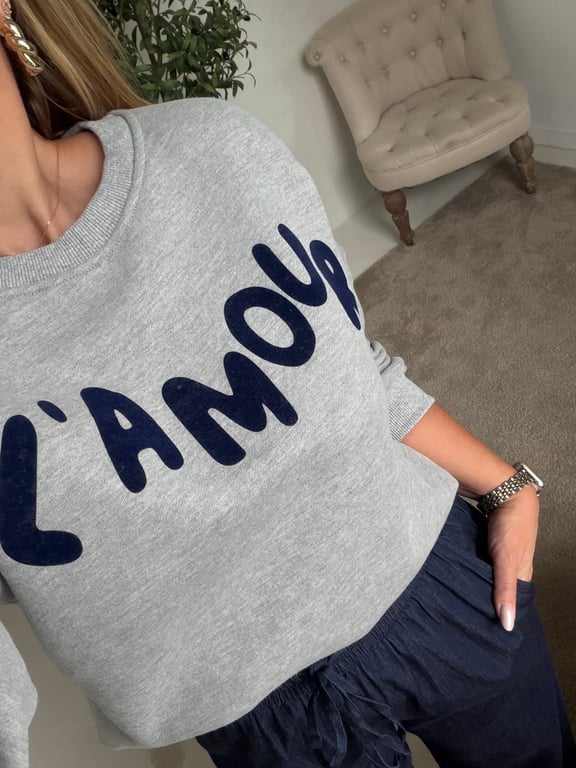 Sweat gris « l’amour » — vue alternative