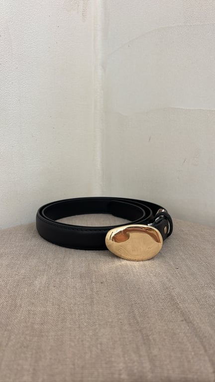 Ceinture croute de cuir noir & boucle dorée
