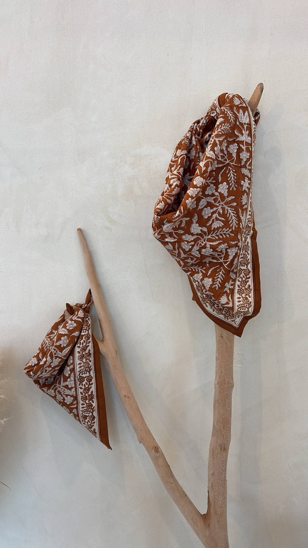 Grand foulard à motifs So Family — vue 8