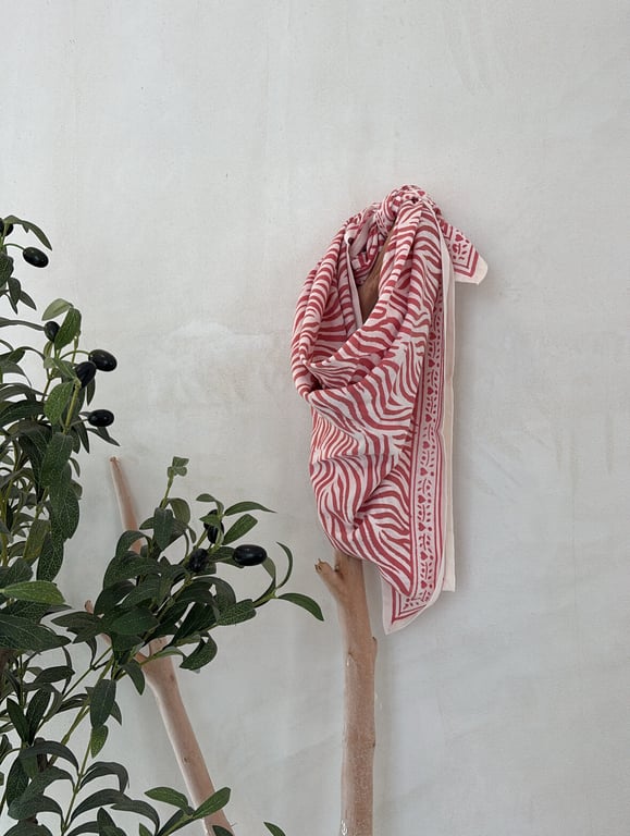 Grand foulard à motifs zèbre rose - Accessoires | Sodress