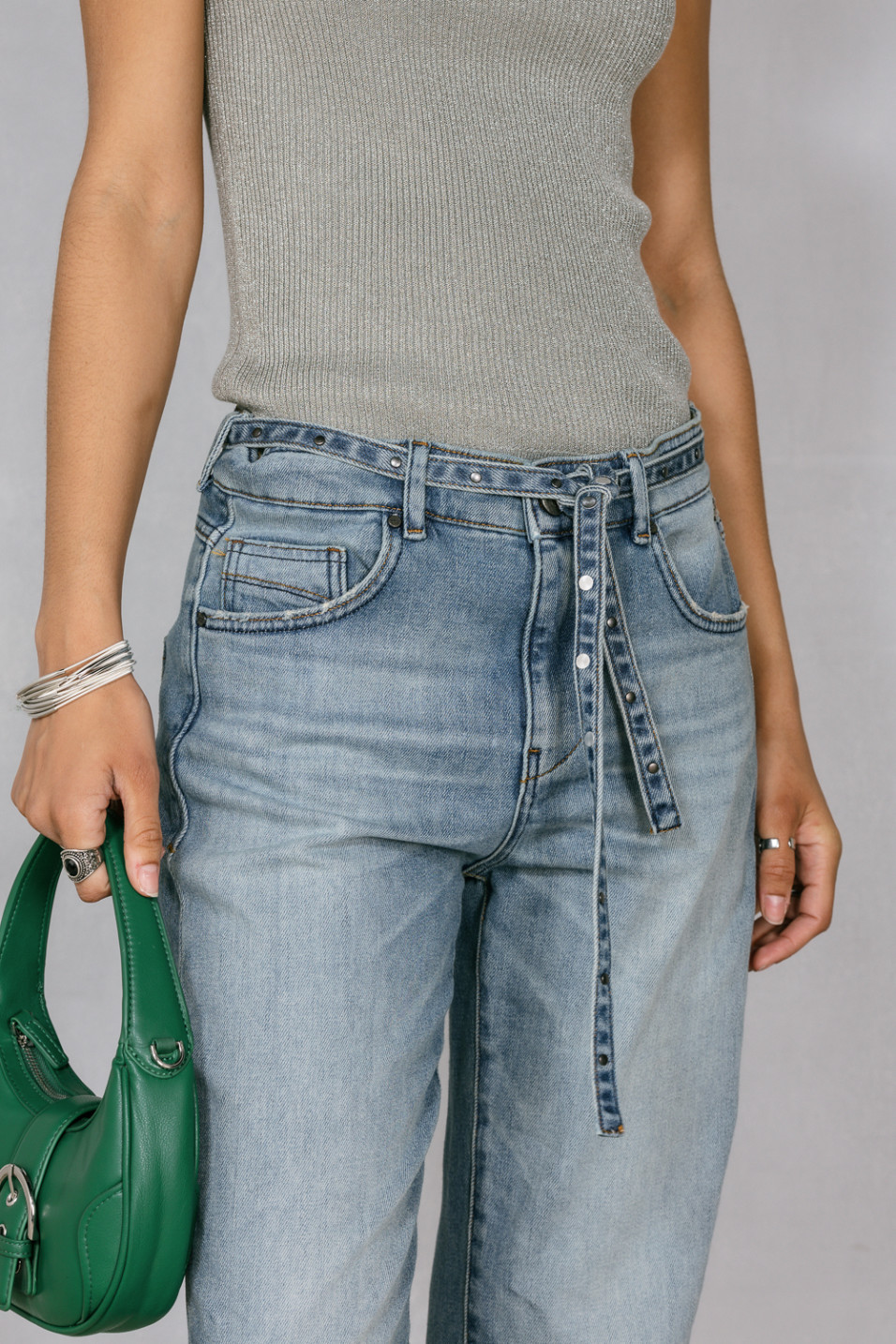 Jean bleu droit longueur 7/8ème avec ceinture — vue 3