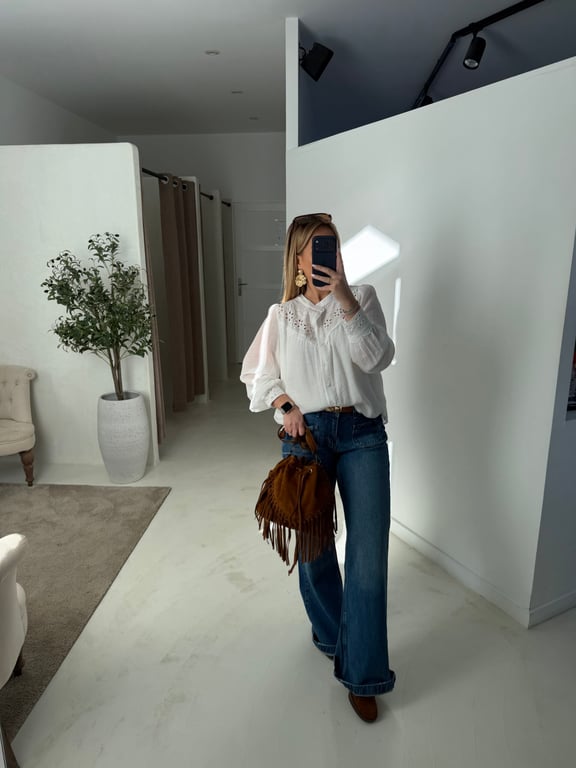 Jean denim flare, poches sur le devant