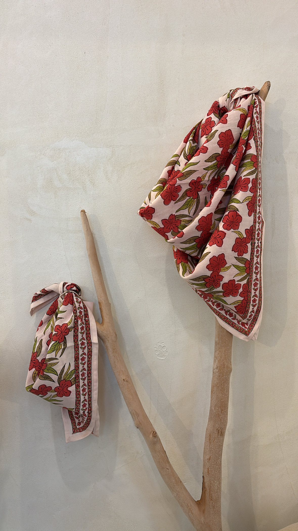 Petit foulard à motifs — vue 2