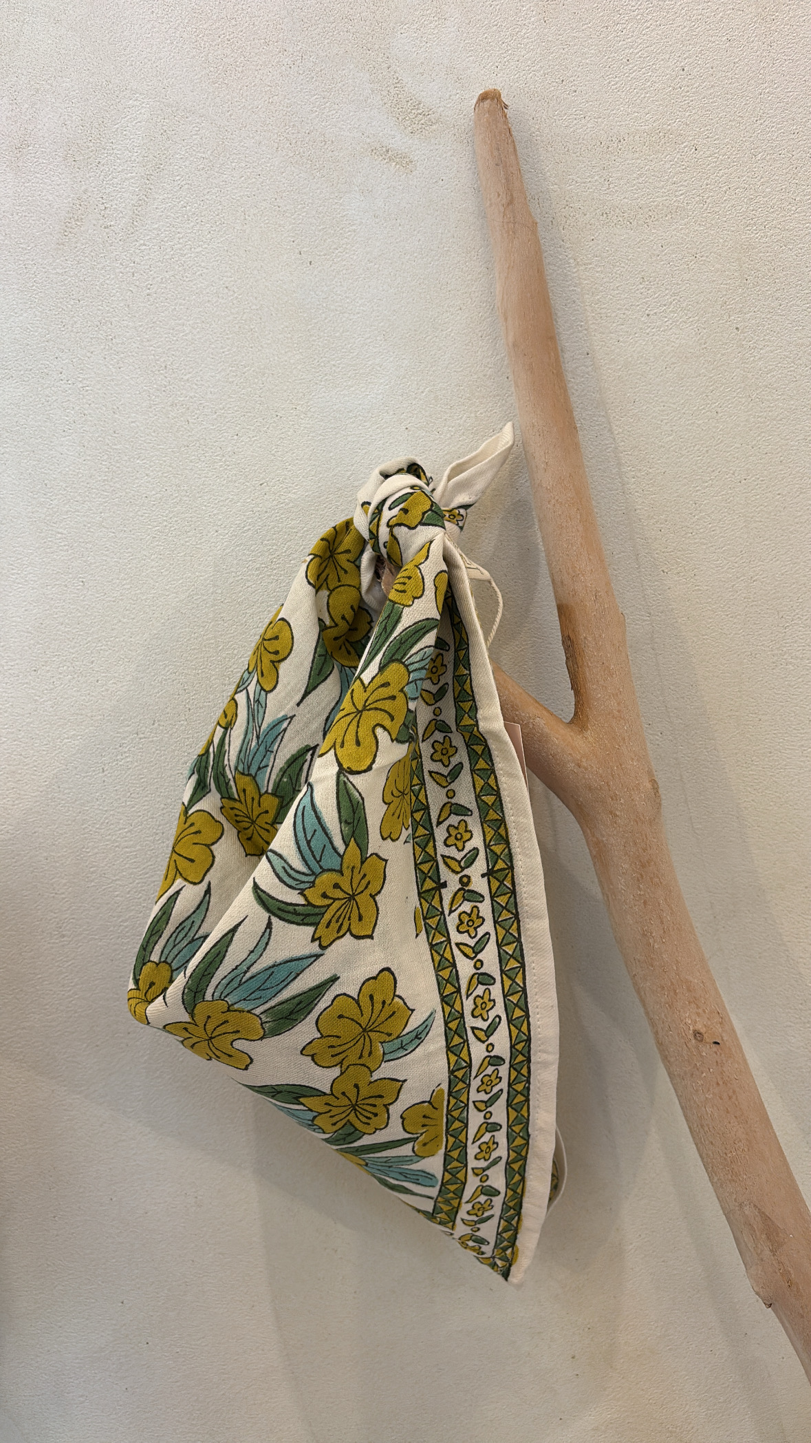 Petit foulard à motifs — vue 4