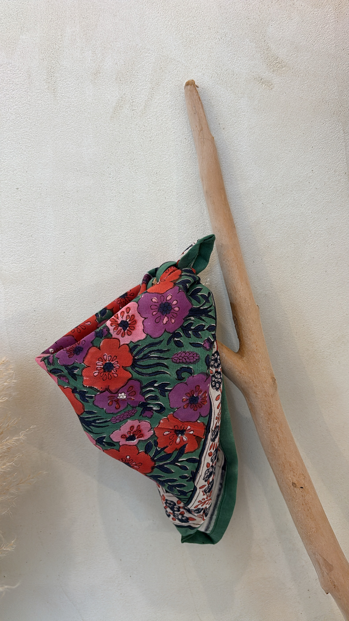 Petit foulard à motifs — vue 6