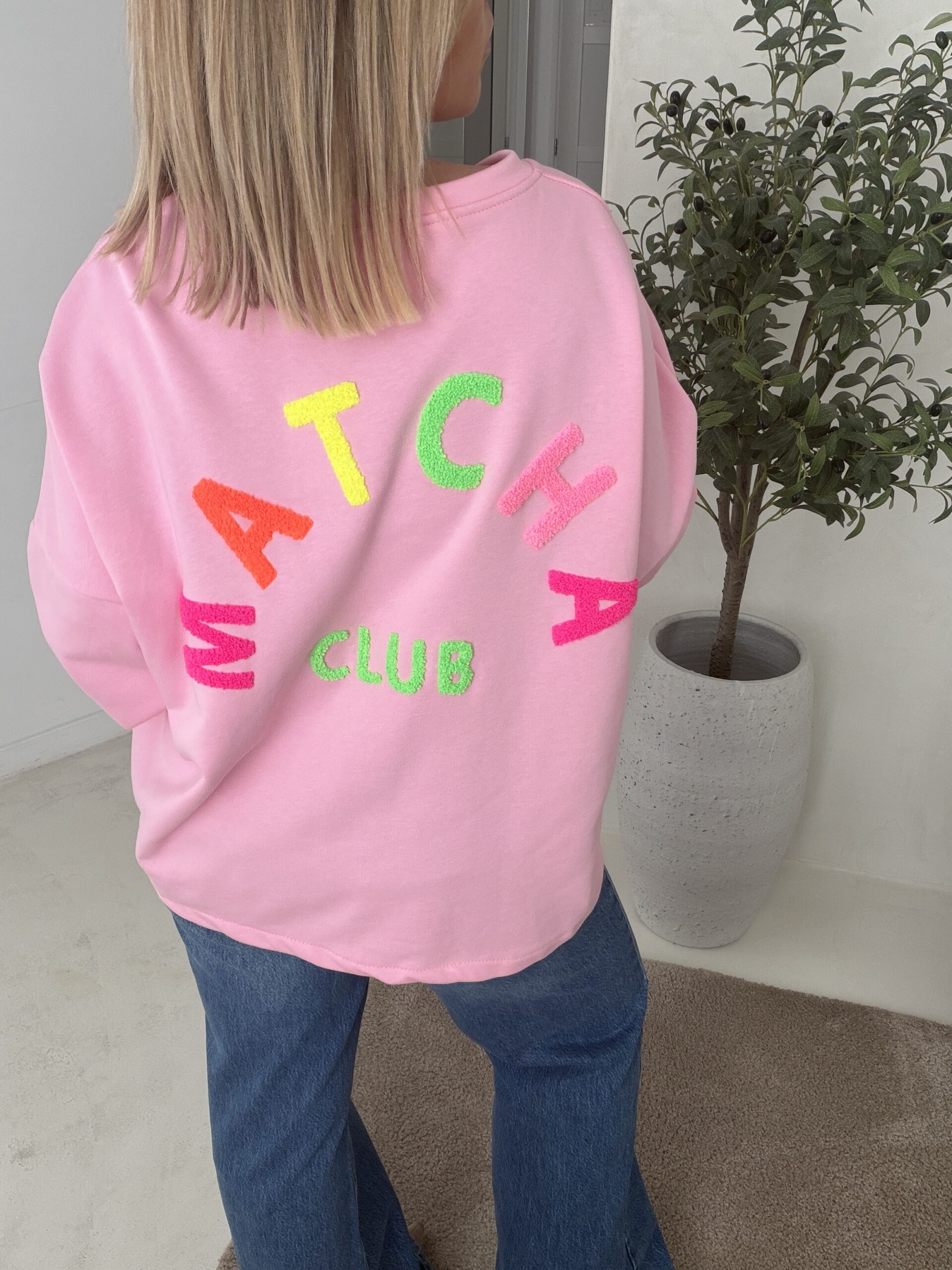Pull oversize rose inscription « MATCHA » dans le dos — vue 2