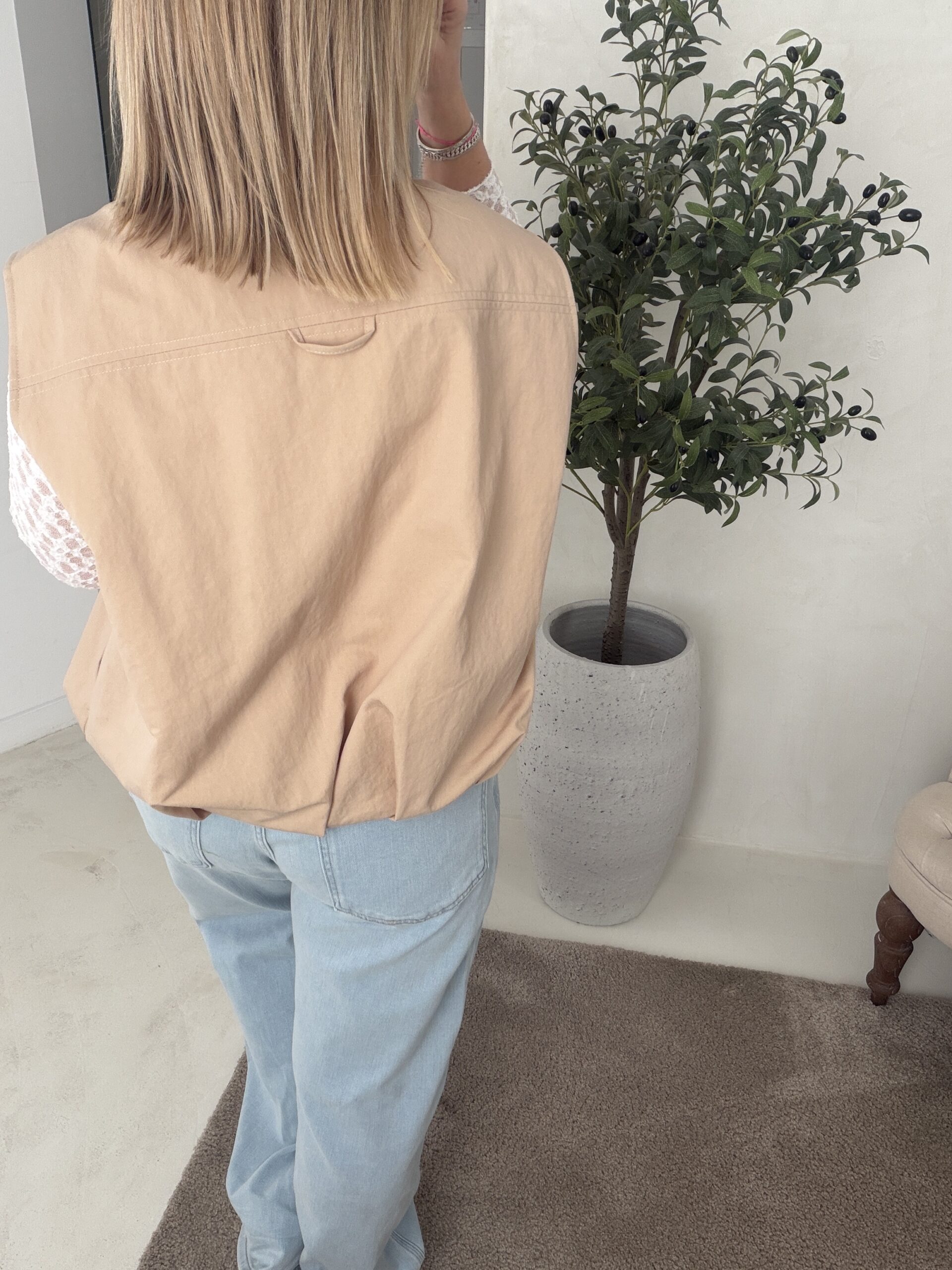Veste sans manches en jean beige — vue 2