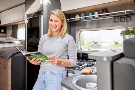 2023_rm_de_luxe_t75_hge_in_intro_kueche01_008_BEAR_PRESSE