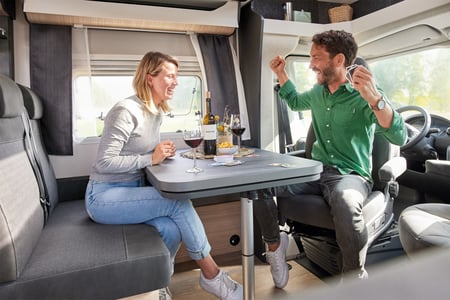 2023_rm_de_luxe_t75_hge_in_intro_wohnen01_227_BEAR_PRESSE