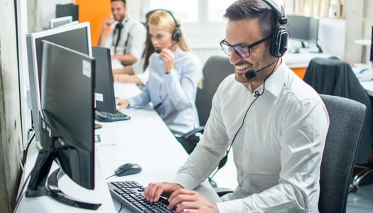 customer-service-agent.jpg