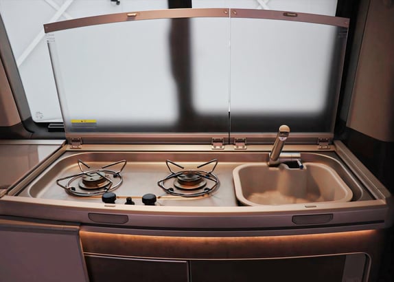 UrbanVan-Sisa4-Allas