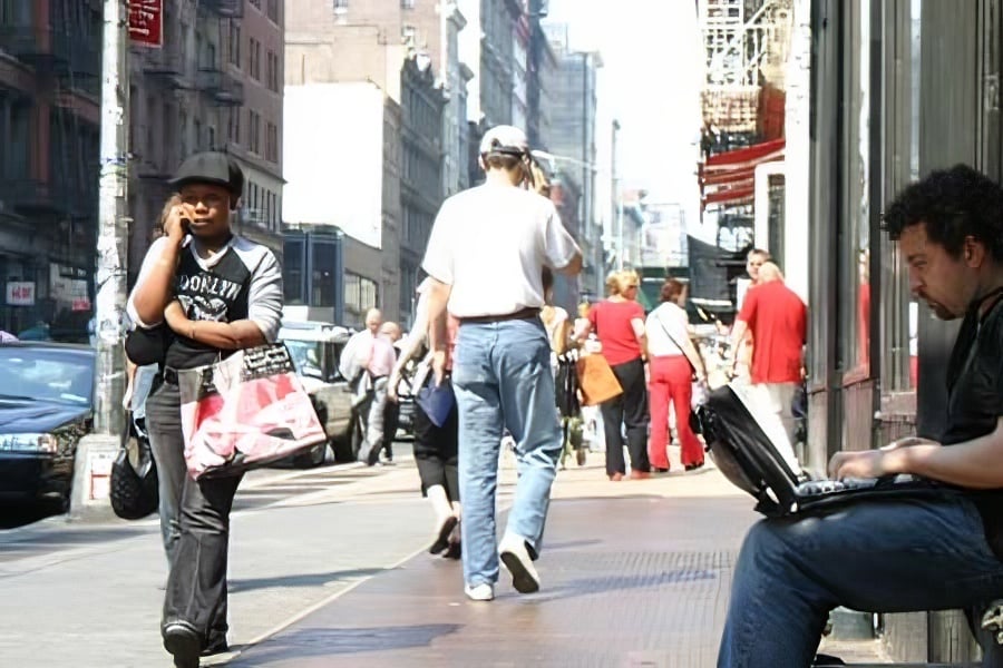 Warsitting in Manhattan during Psy-Geo-Conflux 2004