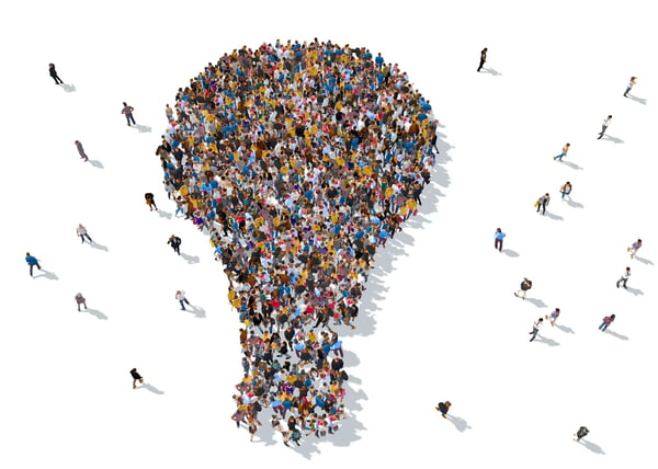AI Reshapes Collective Intelligence?