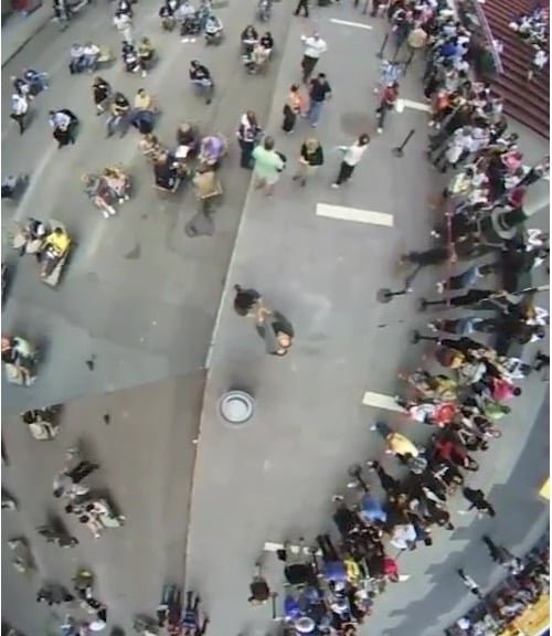 An Apparatus for Capturing Other Points of View