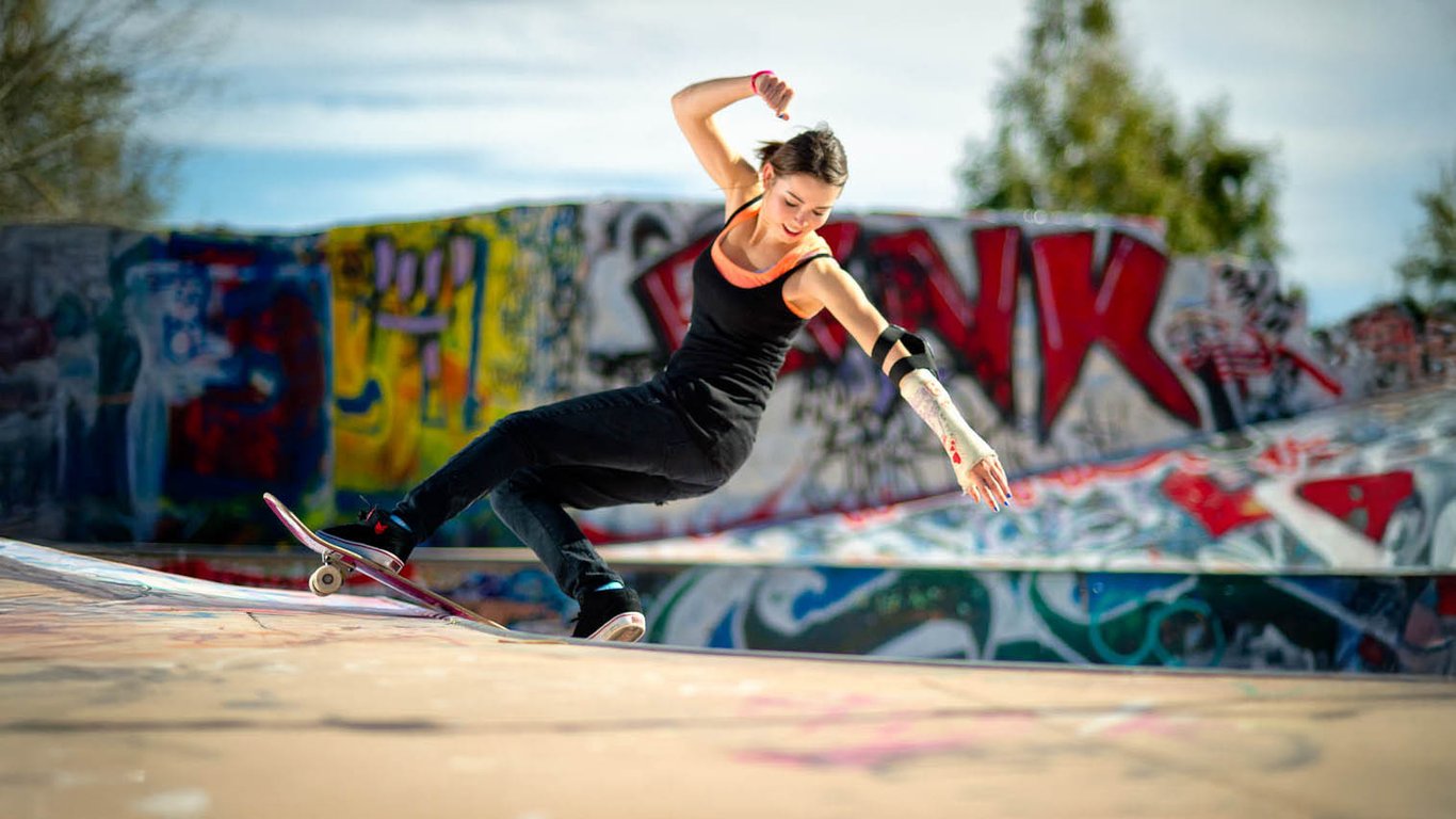 Amelia Bródka photographed for Hello, Skater Girl.