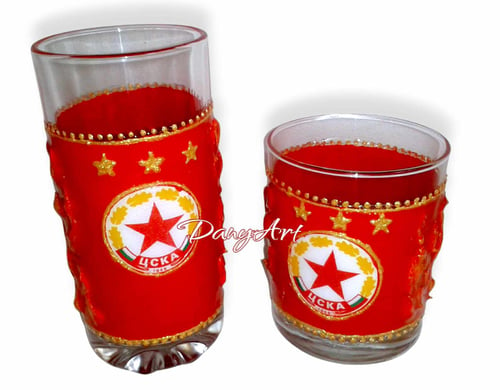 Две чаши за алкохол и вода ЦСКА