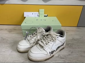 Обувки off white