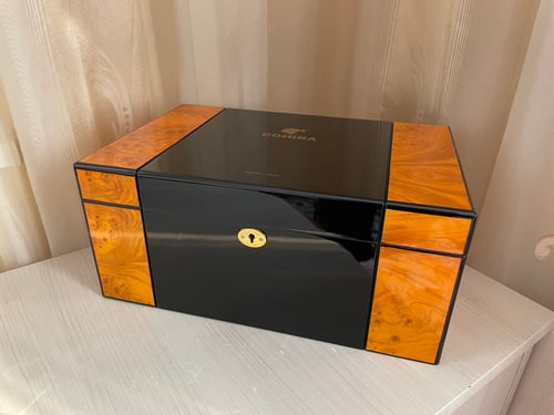 Хумидор кутия за пури COHIBA