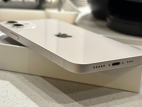 *Като НОВ* iPhone 12 64GB White (Бял) 100% Батерия! | Гаранция!