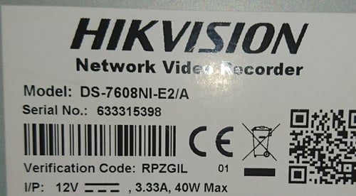 NVR рекордер Hikvision DS-7608NI-E2/A 8 IP канала + 3 TB HDD
