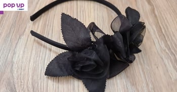 Ефектна диадема от плат в черно, с красиво цвете