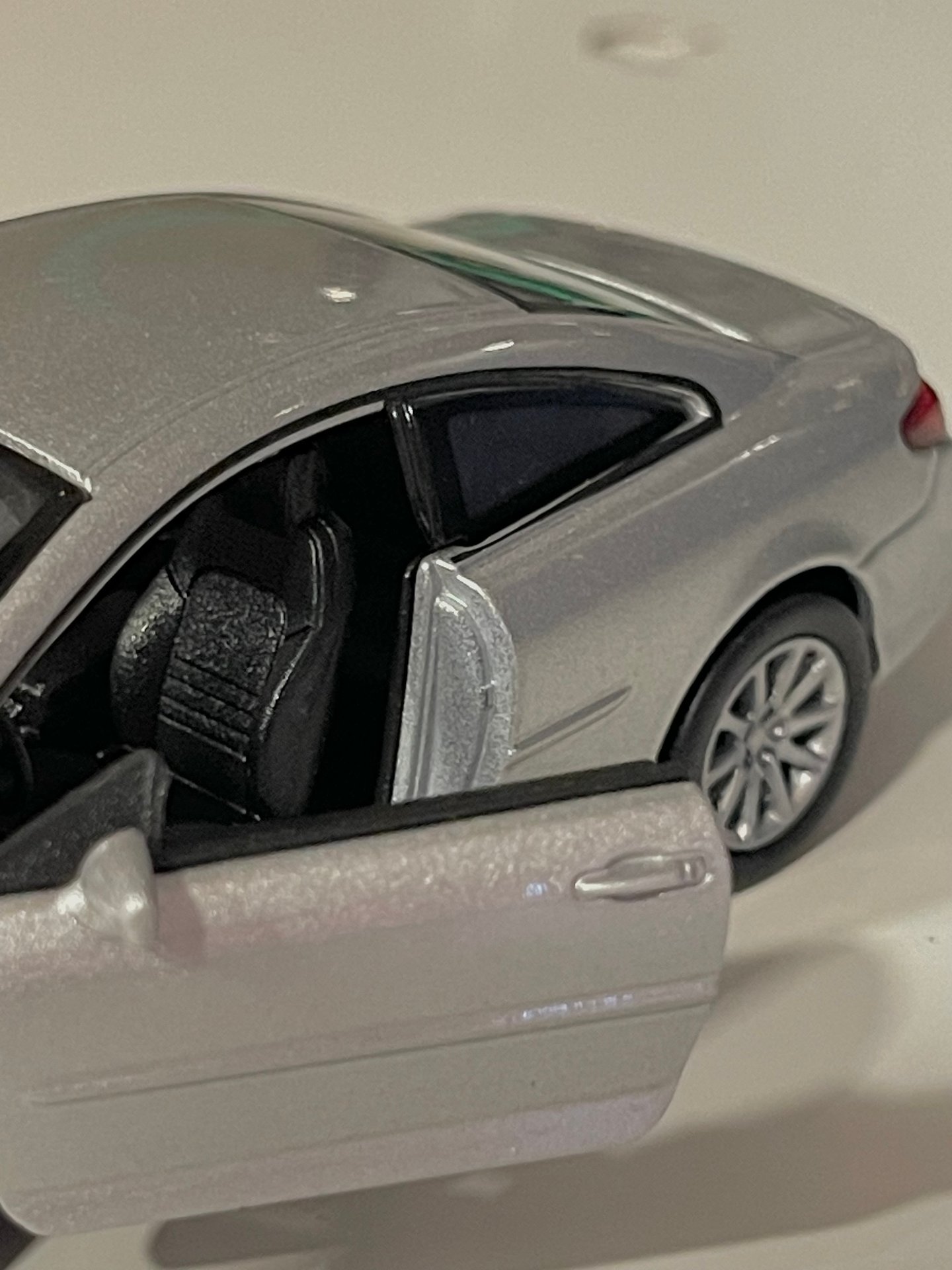 PEUGEOT Coupé 407 Diecast Model