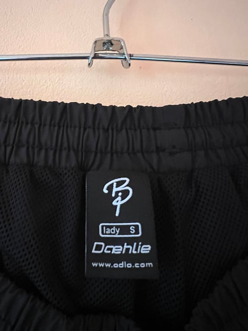 Дамски черен скиорски панталон S размер с джобове 🖤