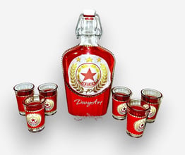Комплект бутилка и 6 чаши за шот ЦСКА