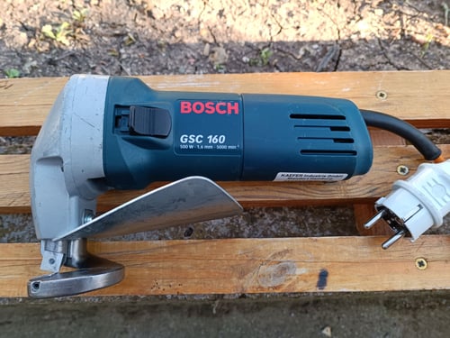 Bosch GSC 160 електрическа ножица за ламарина 1.6 мм.