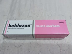 Beklazon мехлем %0,025 при екзема, псориазис, алергичен дерматит и образуване на плаки по лицето