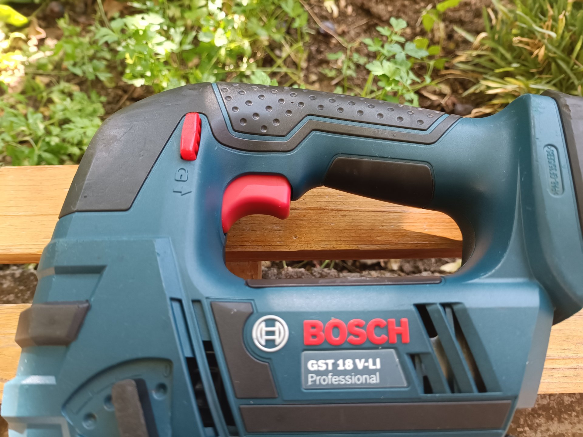 Bosch GST 18 V-LI тяло на акумулаторно зеге