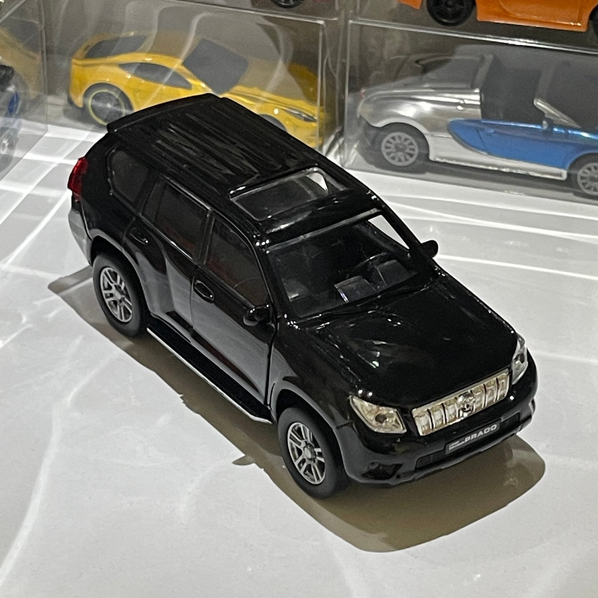 TOYOTA LAND CRUISER PRADO Diecast Model