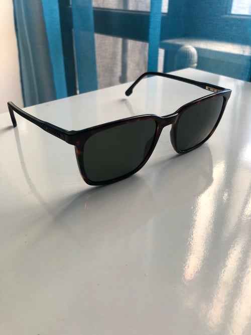 Слънчеви очила Carrera,перфектни за топлите и слънчеви дни
