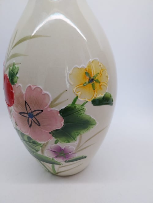 Голяма порцеланова ваза с ръчно рисувани цветя