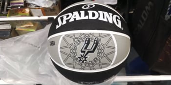 баскетболна топка Spаlding San Antonio Spurs  нова размер 7